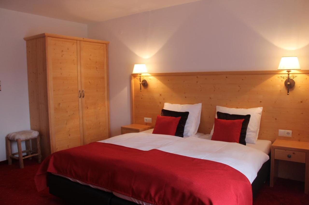 Alpenzeit Hotel Flachau Room photo